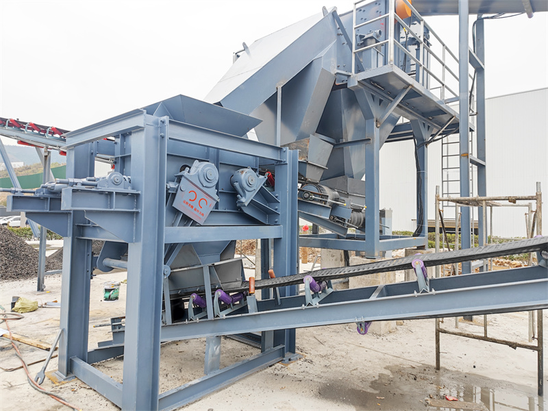 瀝青銑刨料RAP專用破碎機(jī)(圖3) 瀝青銑刨料RAP專用破碎機(jī)(圖3)